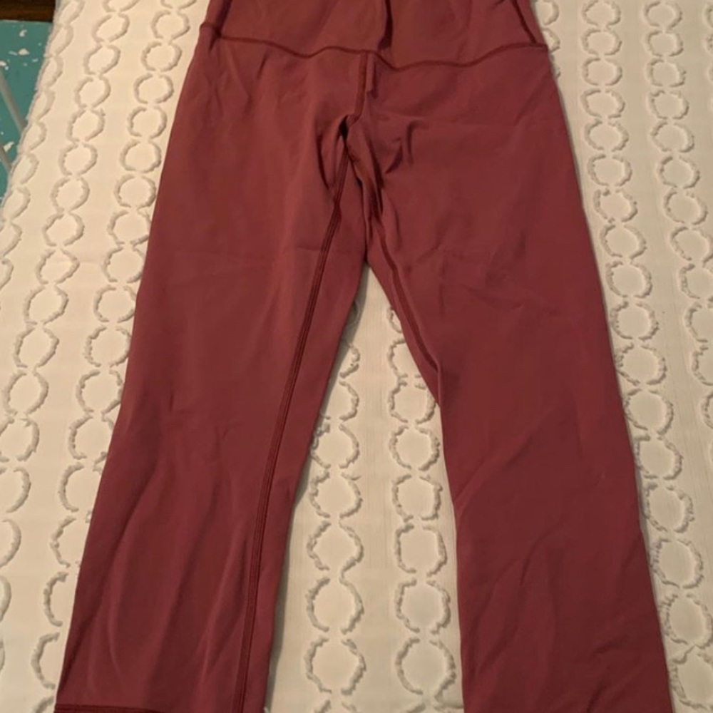 Lulu lemon pink cropped leggings